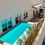 Designer Luxury Penthouse With Private Pool & Bbq Zurrieq