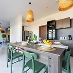 Designer Luxury Penthouse With Private Pool & Bbq Apartmán *