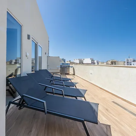 Designer Luxury Penthouse With Private Pool & Bbq *