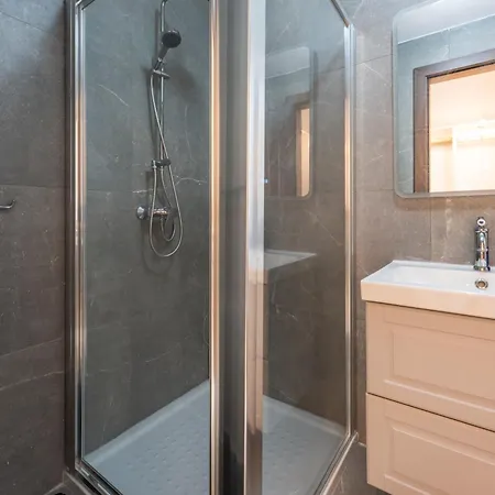 Designer Luxury Penthouse With Private Pool & Bbq * Żurrieq