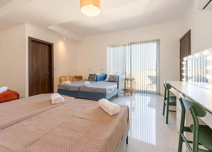 Διαμέρισμα Designer Luxury Penthouse With Private Pool & Bbq Zurrieq