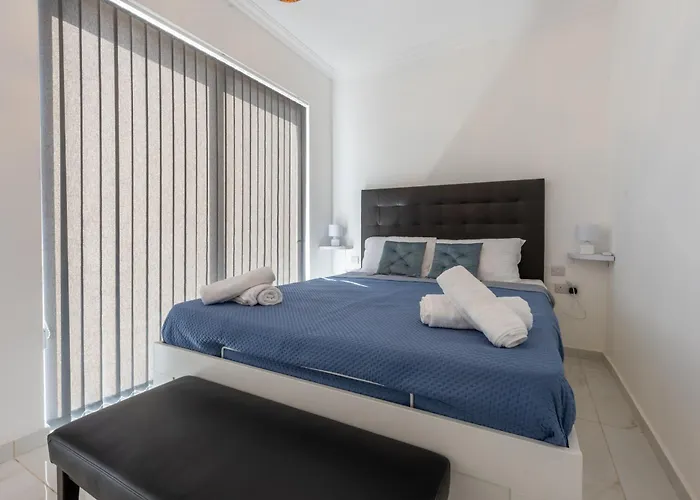 Designer Luxury Penthouse With Private Pool & Bbq Appartamento *