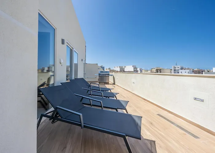 Designer Luxury Penthouse With Private Pool & Bbq *