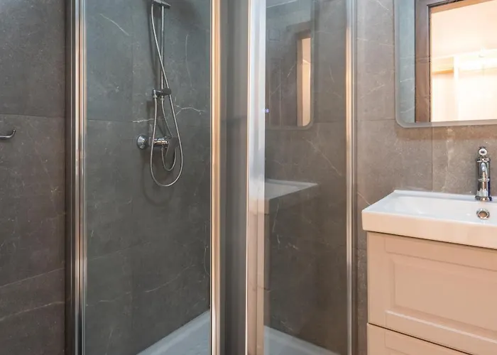 Designer Luxury Penthouse With Private Pool & Bbq * Żurrieq