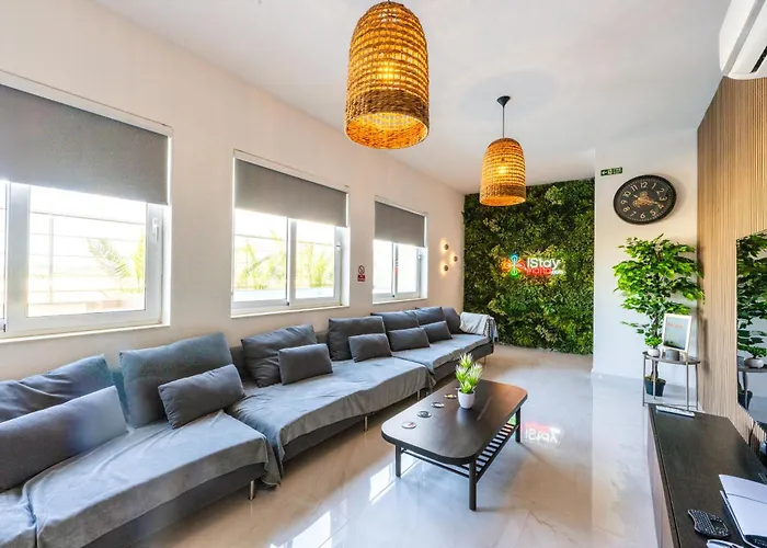 Designer Luxury Penthouse With Private Pool & Bbq * Żurrieq